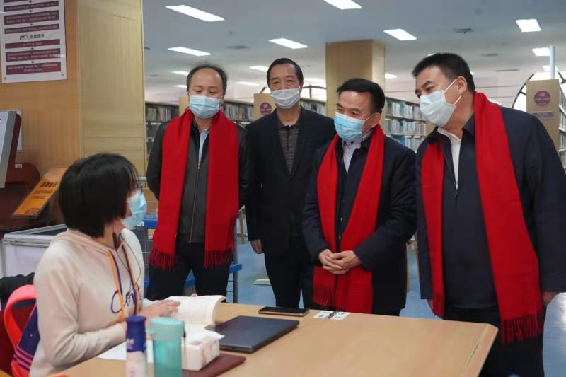 ����ʡͼ��ݴ����һ��������ꡱӭ����