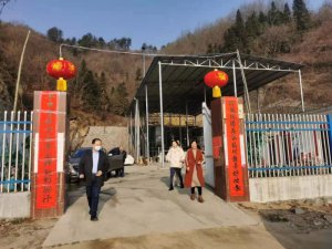 ������ƺ��ʯ�պ��򣺴����һ�쵼ο���ڸ���Ա