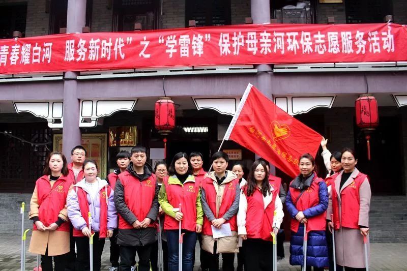 ����2�ҵ�λ��1�����˱�����Ϊȫ��ѧ�׷�ʾ����͸�λѧ�׷���