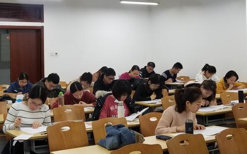 ������������ṫ����¼6000������Ա