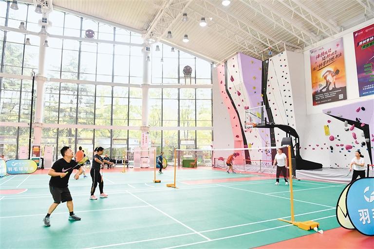 ܽ ʱһӱȦ ϰռſڵġҸȦ