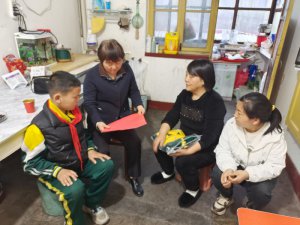 μкسǹСѧ벢ЧԤУ԰