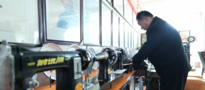 ѳض˰˿Ⱦ˪ѩ ߼ҹ